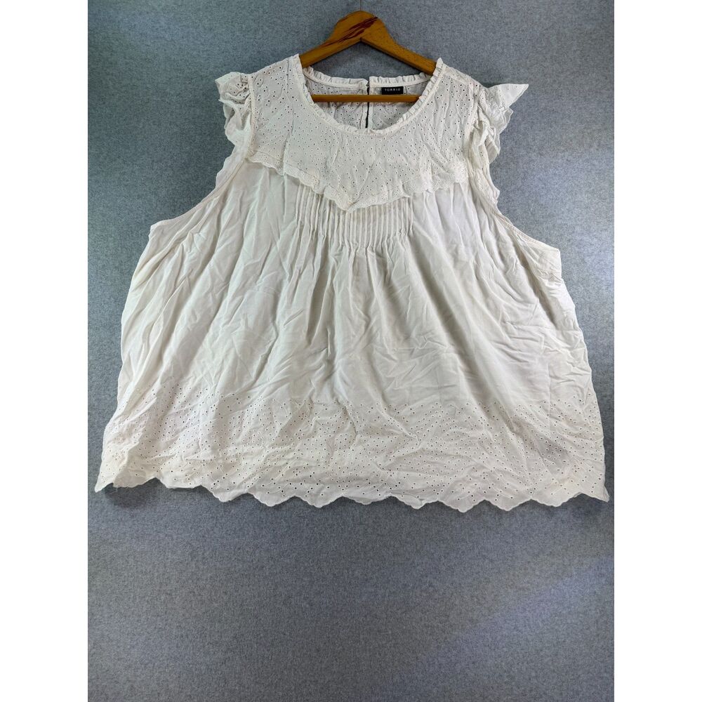 Torrid White Eyelet Embroidered Flutter Sleeve Babydoll Blouse Plus Size 4X 3458